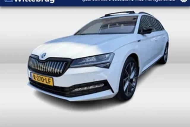 Škoda Superb (2022) thumbnail 1