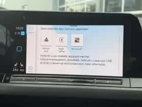 Volkswagen Golf (2022) thumbnail 25