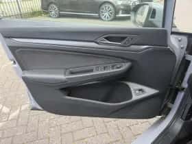 Volkswagen Golf (2022) thumbnail 29