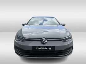 Volkswagen Golf (2022) thumbnail 4