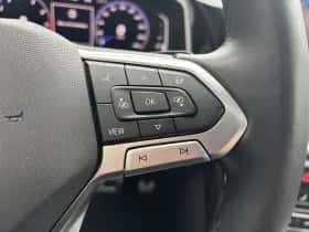 Volkswagen T-Roc (2024) thumbnail 17