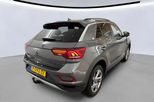 Volkswagen T-Roc (2022) thumbnail 4