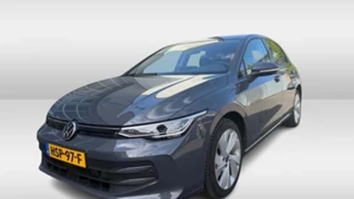 Volkswagen Golf (2025) — foto 1