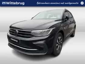 Volkswagen Tiguan (2022)