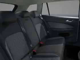 Volkswagen Golf (2025) thumbnail 9