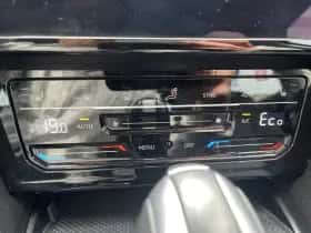 Volkswagen Passat (2021) thumbnail 20