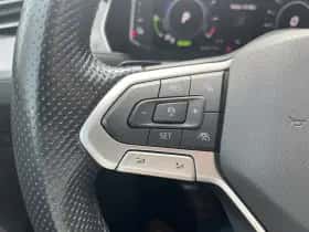 Volkswagen Passat (2021) thumbnail 22