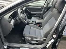 Volkswagen Passat (2021) thumbnail 25