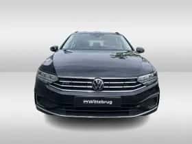 Volkswagen Passat (2021) thumbnail 4