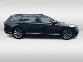 Volkswagen Passat (2021) thumbnail 7