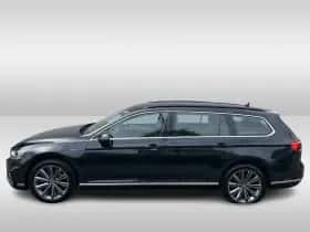 Volkswagen Passat (2021) thumbnail 8