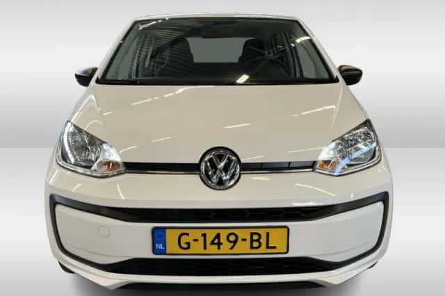 Volkswagen Up! (2019) thumbnail 4