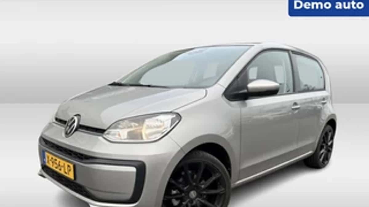 Volkswagen Up! (2023) — foto 1