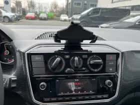 Volkswagen Up! (2023) thumbnail 15