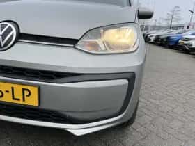 Volkswagen Up! (2023) thumbnail 24