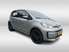 Volkswagen Up! (2023) thumbnail 5