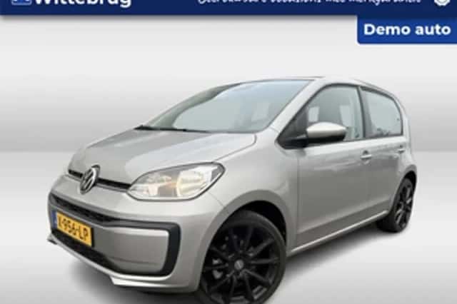 Volkswagen Up! (2023) thumbnail 1