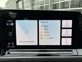 Volkswagen Golf (2021) thumbnail 22