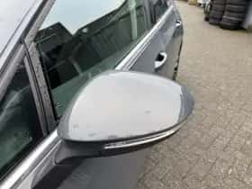 Volkswagen Golf (2021) thumbnail 33