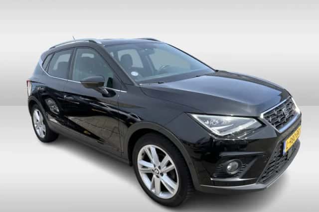 SEAT Arona (2021) thumbnail 5