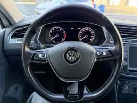 Volkswagen Tiguan (2017) thumbnail 12