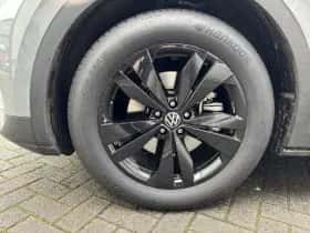 Volkswagen ID.4 (2025) thumbnail 12