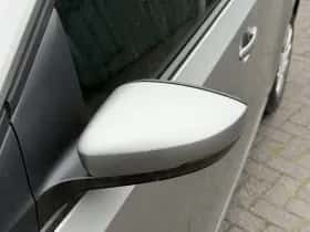 Volkswagen Up! (2023) thumbnail 28