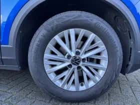 Volkswagen T-Roc (2022) thumbnail 12