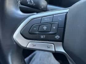 Volkswagen T-Roc (2022) thumbnail 14