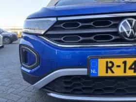 Volkswagen T-Roc (2022) thumbnail 29