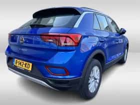 Volkswagen T-Roc (2022) thumbnail 8