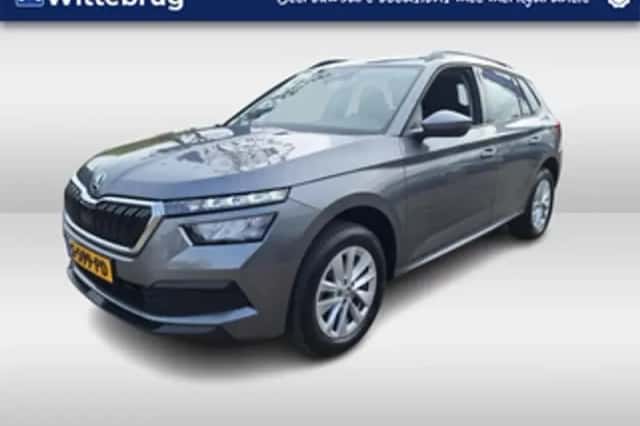 Škoda Kamiq (2023) thumbnail 1