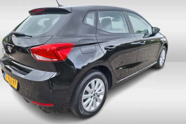 SEAT Ibiza (2023) thumbnail 5