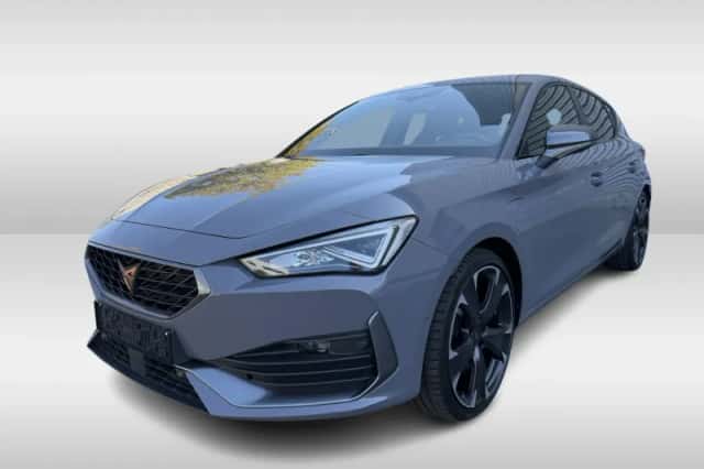 CUPRA Leon (2022) thumbnail 3
