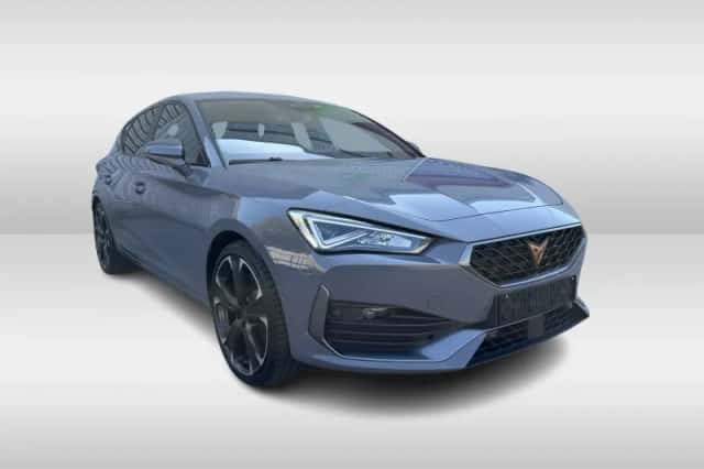 CUPRA Leon (2022) thumbnail 5