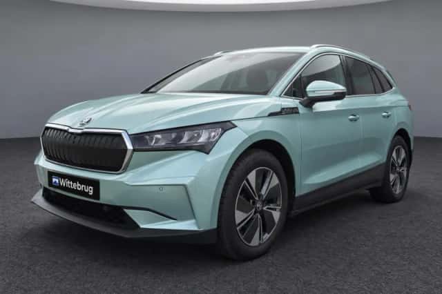 Škoda Enyaq (2023) thumbnail 3