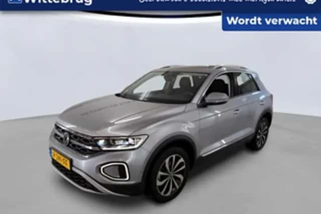 Volkswagen T-Roc (2022) thumbnail 1