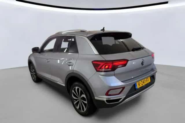 Volkswagen T-Roc (2022) thumbnail 6