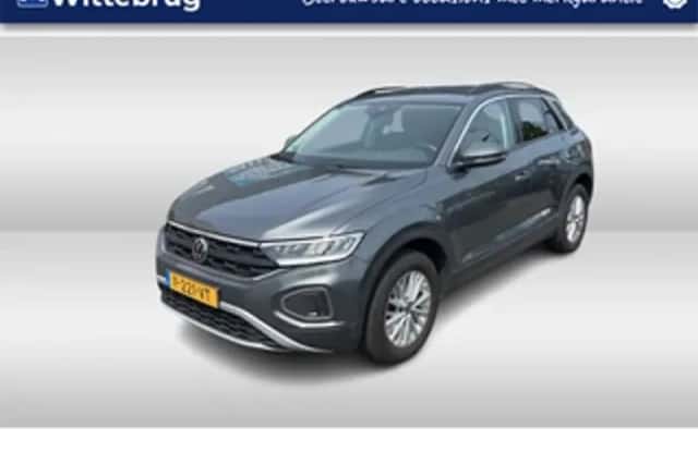 Volkswagen T-Roc (2022) thumbnail 1