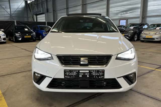 SEAT Ibiza (2023) thumbnail 6