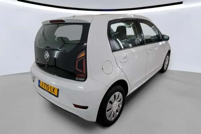 Volkswagen Up! (2020) thumbnail 5