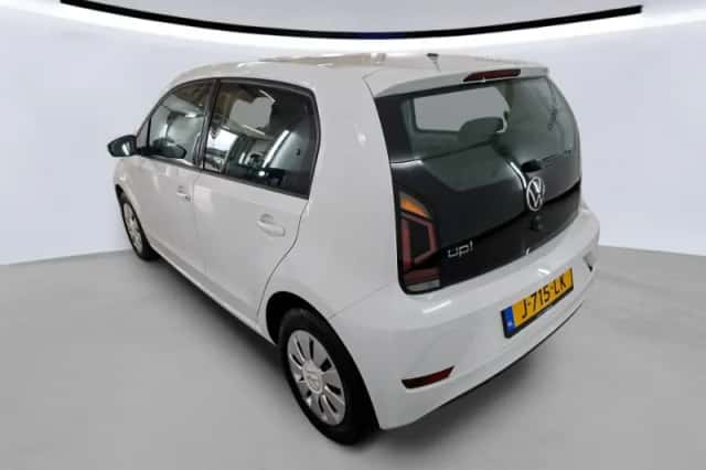 Volkswagen Up! (2020) thumbnail 6
