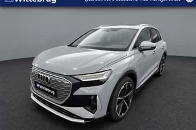Audi Q4 e-tron (2021) thumbnail 1