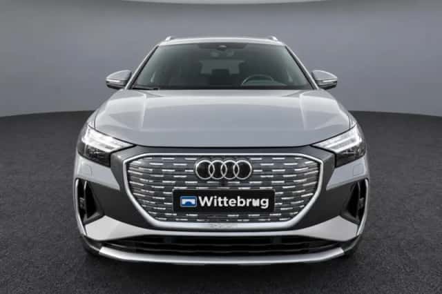 Audi Q4 e-tron (2021) thumbnail 4