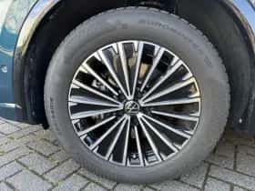 Volkswagen Tiguan (2025) thumbnail 12