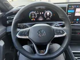 Volkswagen Tiguan (2025) thumbnail 14