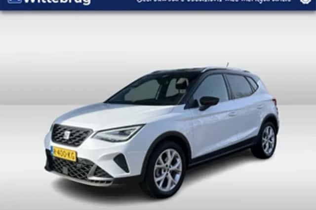 SEAT Arona (2022) thumbnail 1