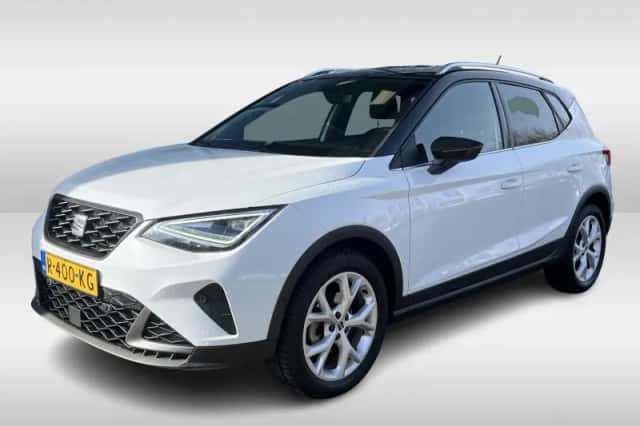 SEAT Arona (2022) thumbnail 3