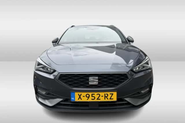 SEAT Leon (2024) thumbnail 4