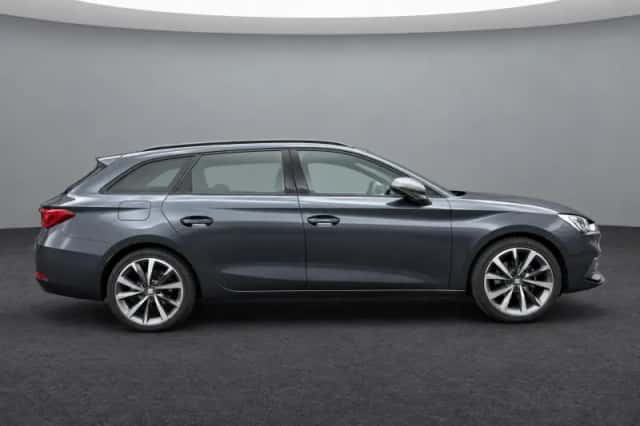 SEAT Leon Sportstourer (2024) thumbnail 6